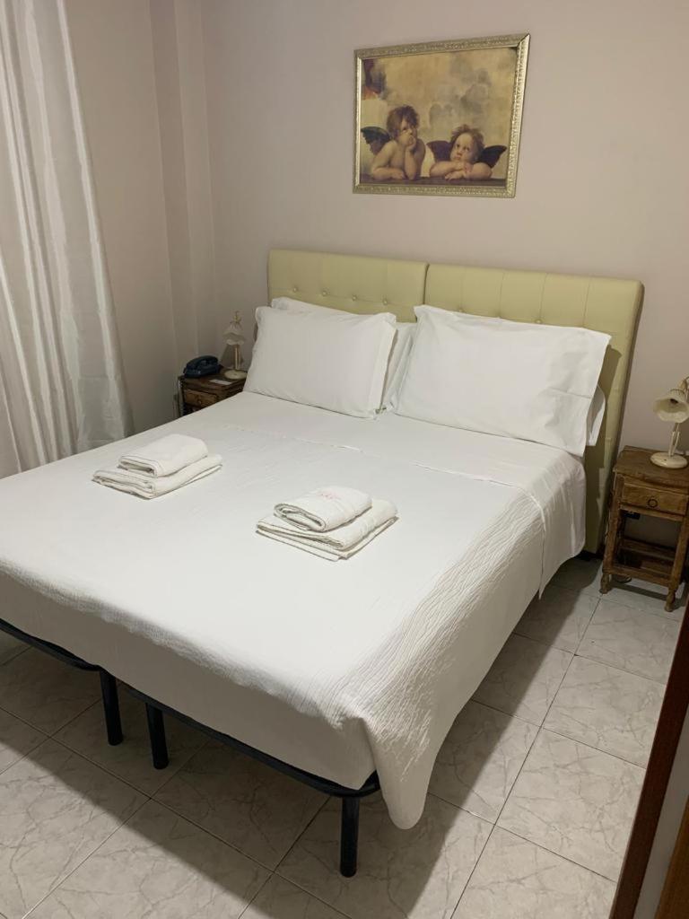 Bb Dante Bed and Breakfast Messina Buitenkant foto