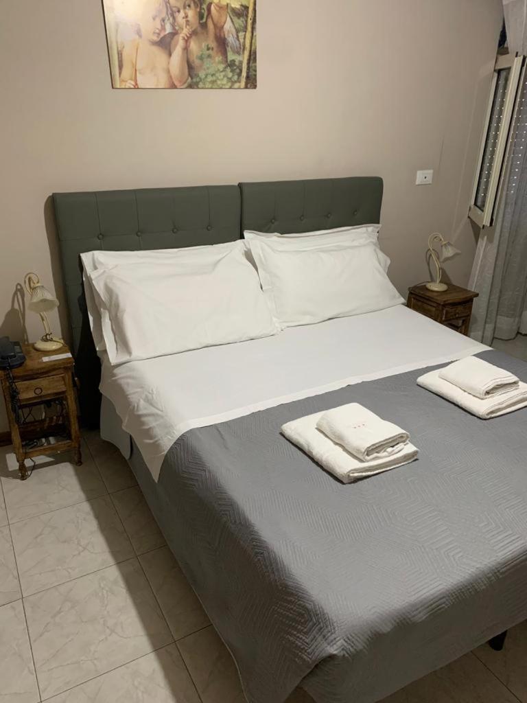 Bb Dante Bed and Breakfast Messina Buitenkant foto